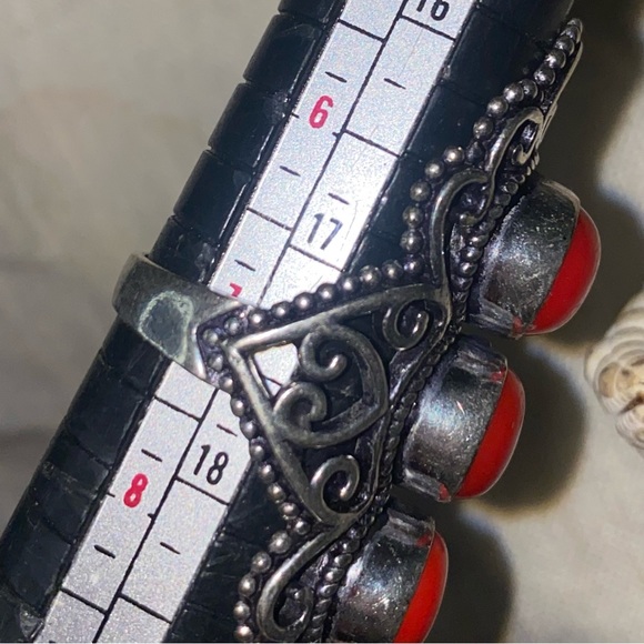 Italian Coral Renaissance handcrafted ring - Picture 8 of 9